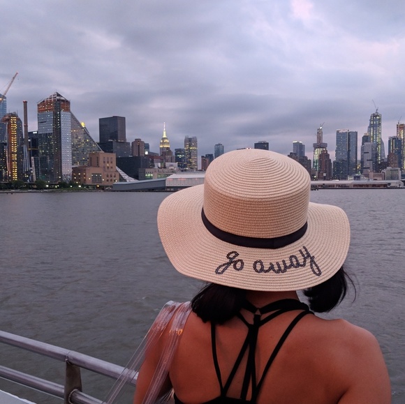 All kinds of things! Mostly clothes and shoes 😊 - Picture 3 of 3